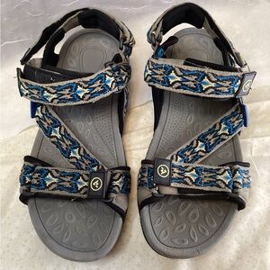 Atika Outdoors Men's Web Sandals Size 8.5 Blue Aztec & Grey AT M101-DG